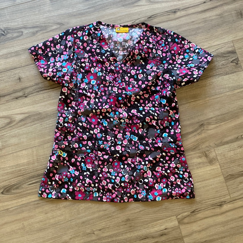 Small wonder wink scrub top